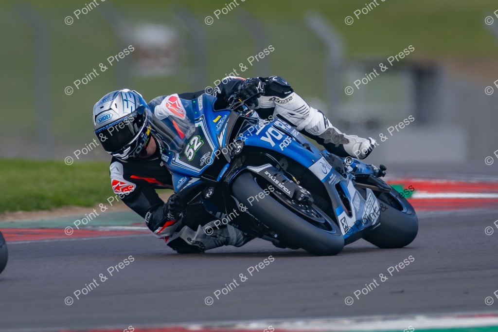 Yamaha Race Lean